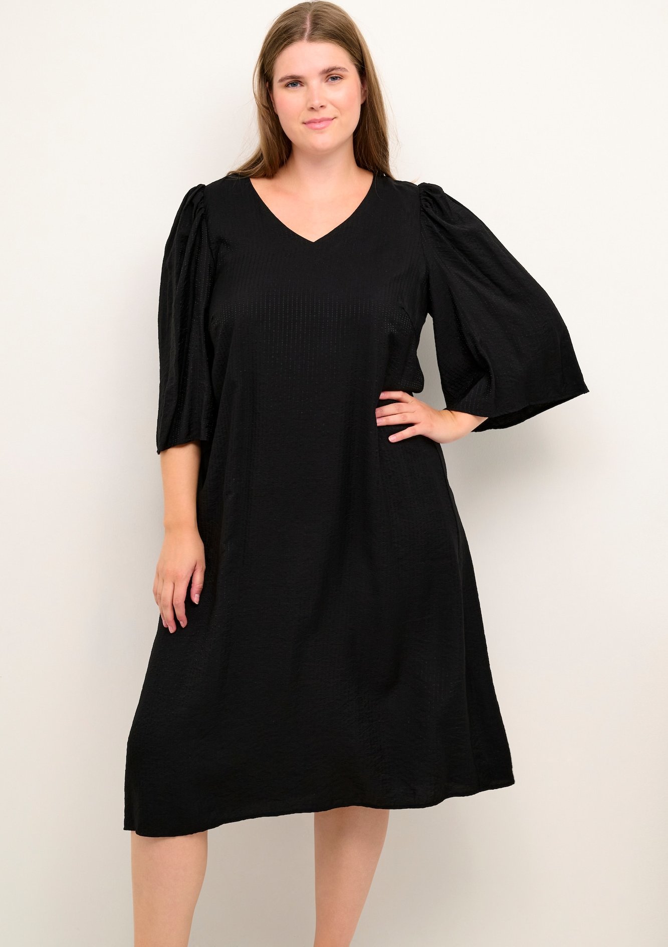 KAFFE CURVE Šaty černá