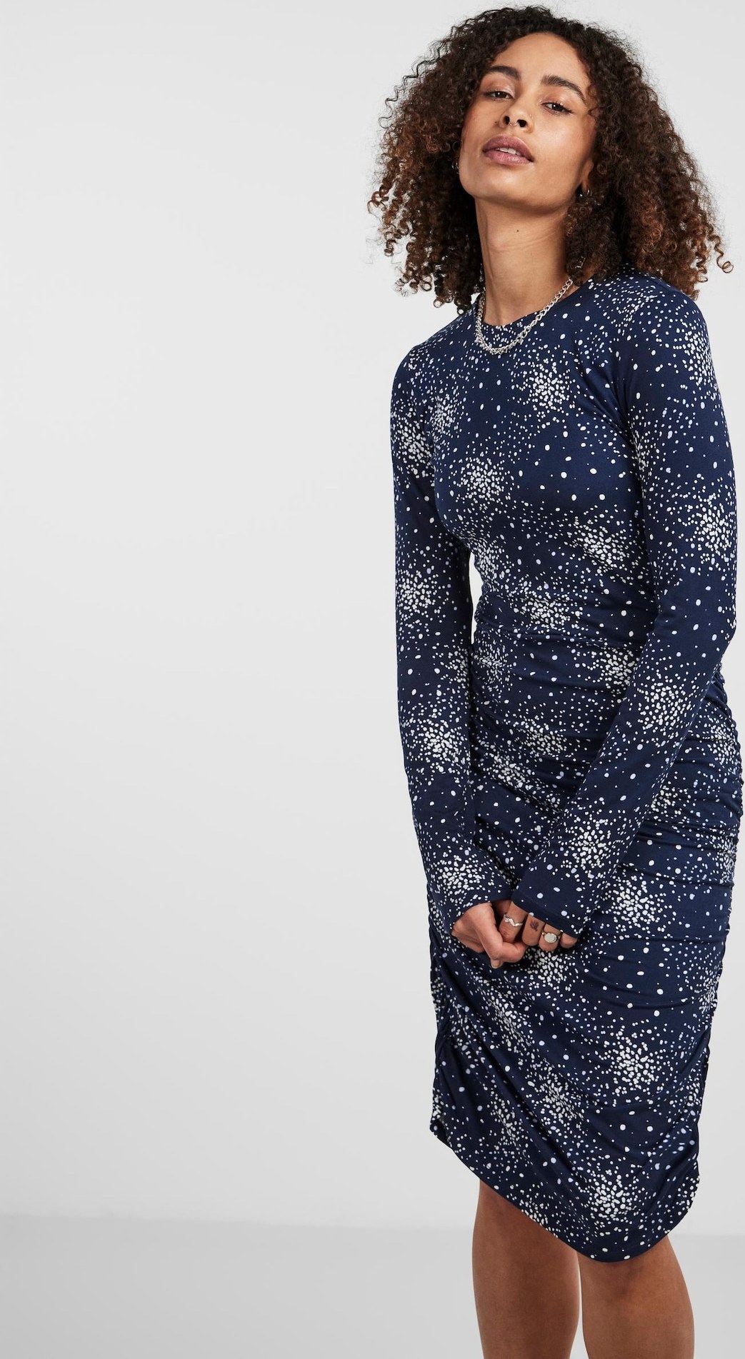 PIECES Šaty 'Mana' modrá / bílá